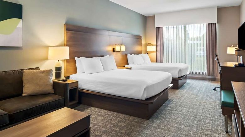 <b>Best Western Plus Pitt Meadows Inn & Sts Room</b>. Images powered by <a href="https://iceportal.shijigroup.com/" title="IcePortal" target="_blank">IcePortal</a>.