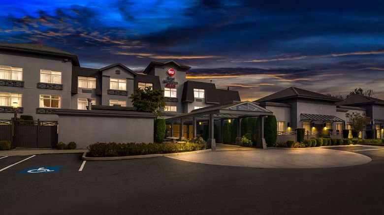 <b>Best Western Plus Pitt Meadows Inn & Sts Exterior</b>. Images powered by <a href="https://iceportal.shijigroup.com/" title="IcePortal" target="_blank">IcePortal</a>.