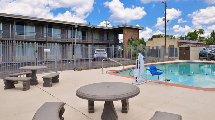 Americas Best Value Inn Augusta Pool