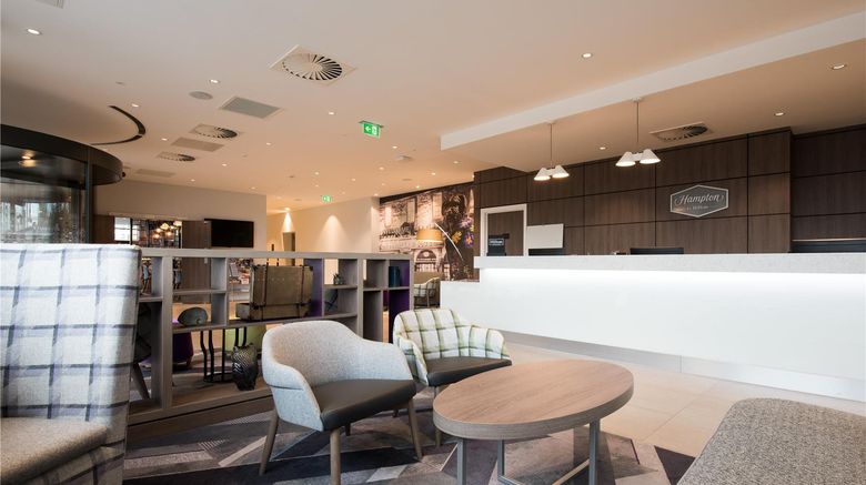<b>Hampton by Hilton Edinburgh West Lobby</b>. Images powered by <a href="https://iceportal.shijigroup.com/" title="IcePortal" target="_blank">IcePortal</a>.
