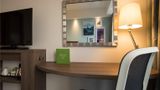<b>Hampton by Hilton Edinburgh West Room</b>. Images powered by <a href="https://iceportal.shijigroup.com/" title="IcePortal" target="_blank">IcePortal</a>.