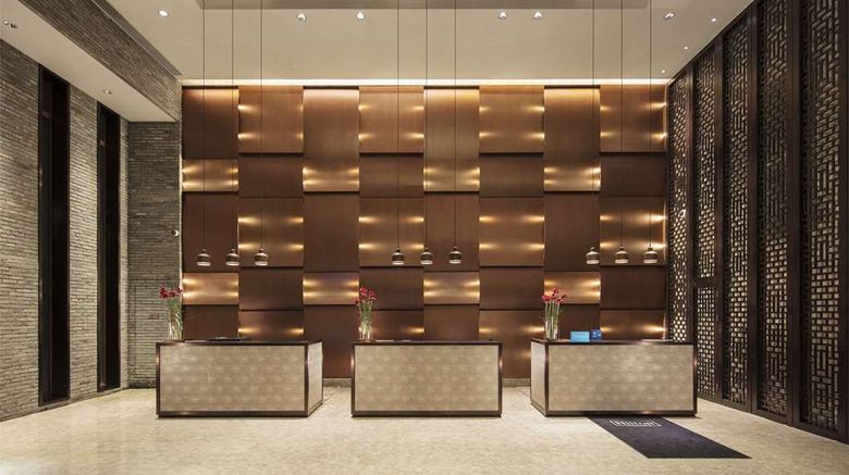 <b>Hilton Huizhou Longmen Resort Lobby</b>. Images powered by <a href="https://iceportal.shijigroup.com/" title="IcePortal" target="_blank">IcePortal</a>.