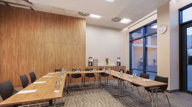 <b>Hampton by Hilton Lublin Meeting</b>. Images powered by <a href="https://iceportal.shijigroup.com/" title="IcePortal" target="_blank">IcePortal</a>.