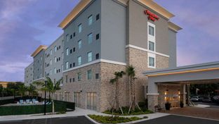 Hampton Inn Miami Airport East
