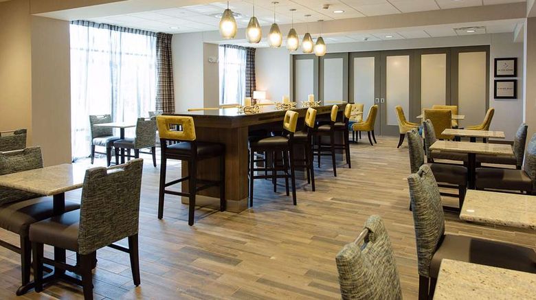 <b>Hampton Inn Superior/Duluth, WI Restaurant</b>. Images powered by <a href="https://iceportal.shijigroup.com/" title="IcePortal" target="_blank">IcePortal</a>.