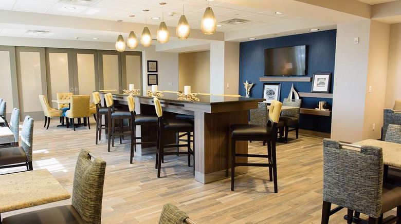 <b>Hampton Inn Superior/Duluth, WI Restaurant</b>. Images powered by <a href="https://iceportal.shijigroup.com/" title="IcePortal" target="_blank">IcePortal</a>.