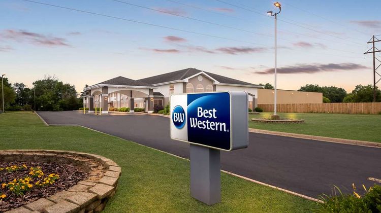 Best Western Airport Inn Exterior
