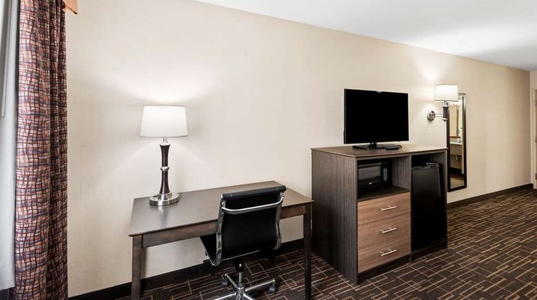 <b>Best Western Airport Inn Room</b>. Images powered by <a href="https://iceportal.shijigroup.com/" title="IcePortal" target="_blank">IcePortal</a>.