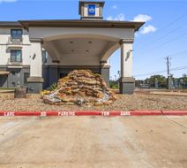 Americas Best Value Inn/Suites Exterior