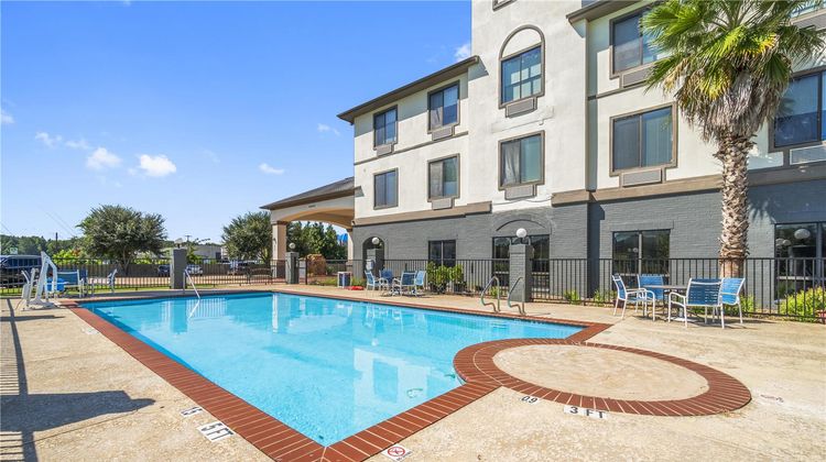 Americas Best Value Inn/Suites Pool