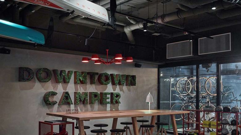 <b>Downtown Camper by Scandic Lobby</b>. Images powered by <a href="https://iceportal.shijigroup.com/" title="IcePortal" target="_blank">IcePortal</a>.