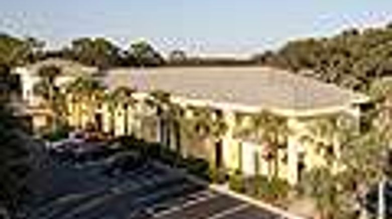 <b>Beach View Club Exterior</b>. Images powered by <a href="https://iceportal.shijigroup.com/" title="IcePortal" target="_blank">IcePortal</a>.