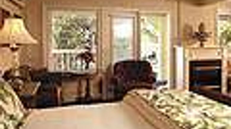 <b>Beach View Club Suite</b>. Images powered by <a href="https://iceportal.shijigroup.com/" title="IcePortal" target="_blank">IcePortal</a>.