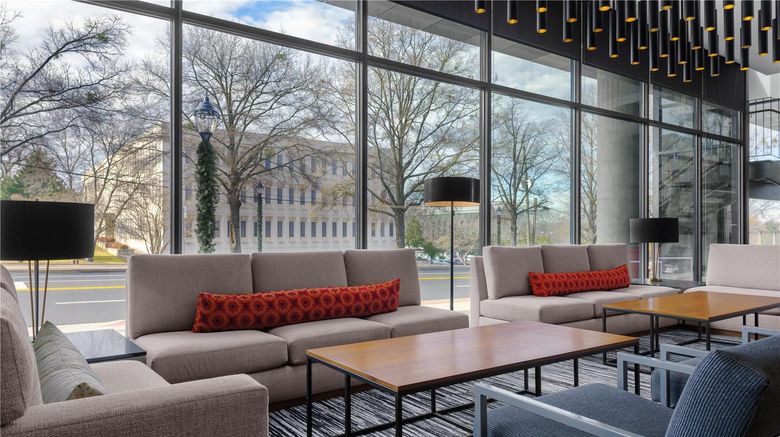 <b>Hyatt Place Athens/Downtown Lobby</b>. Images powered by <a href="https://iceportal.shijigroup.com/" title="IcePortal" target="_blank">IcePortal</a>.