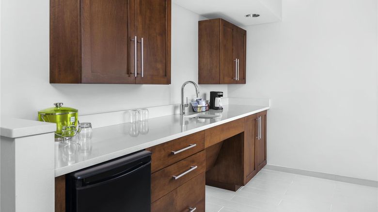 <b>Hyatt Place Athens/Downtown Suite</b>. Images powered by <a href="https://iceportal.shijigroup.com/" title="IcePortal" target="_blank">IcePortal</a>.