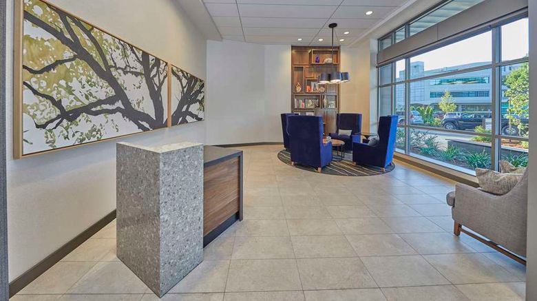 <b>Hyatt Place Eugene/Oakway Center Lobby</b>. Images powered by <a href="https://iceportal.shijigroup.com/" title="IcePortal" target="_blank">IcePortal</a>.