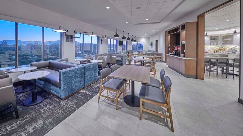 <b>Hyatt Place Eugene/Oakway Center Lobby</b>. Images powered by <a href="https://iceportal.shijigroup.com/" title="IcePortal" target="_blank">IcePortal</a>.