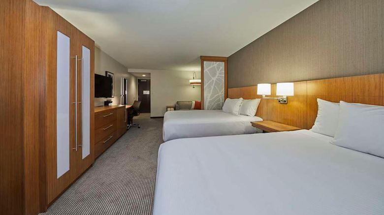 <b>Hyatt Place Eugene/Oakway Center Room</b>. Images powered by <a href="https://iceportal.shijigroup.com/" title="IcePortal" target="_blank">IcePortal</a>.