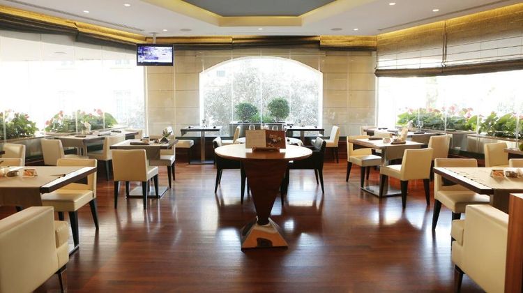 ParkTower Suites Restaurant