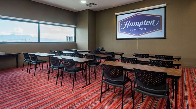 <b>Hampton by Hilton Bogota Airport Meeting</b>. Images powered by <a href="https://iceportal.shijigroup.com/" title="IcePortal" target="_blank">IcePortal</a>.