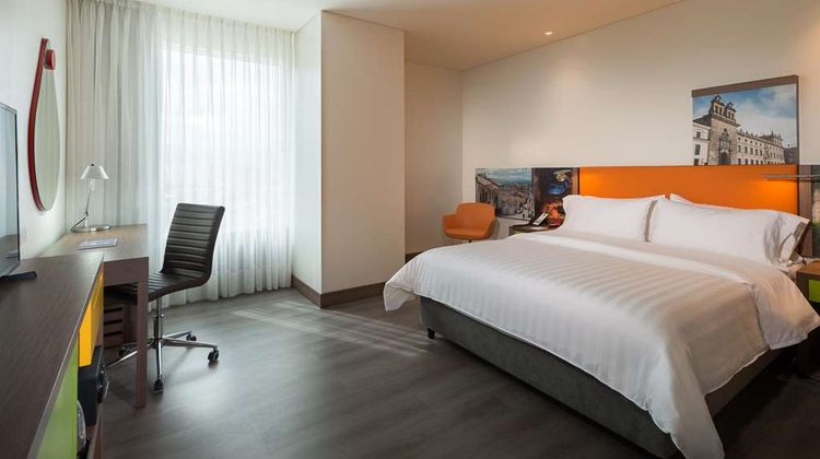Hampton by Hilton Bogota Airport Room