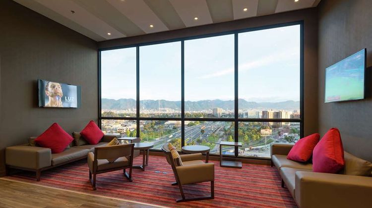 Hampton by Hilton Bogota Airport Lobby