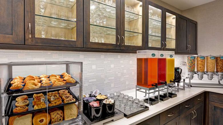 <b>Homewood Suite by Hilton Westbank/Gretna Restaurant</b>. Images powered by <a href="https://iceportal.shijigroup.com/" title="IcePortal" target="_blank">IcePortal</a>.