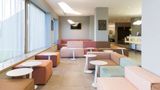 <b>Hampton by Hilton Rome East Lobby</b>. Images powered by <a href="https://iceportal.shijigroup.com/" title="IcePortal" target="_blank">IcePortal</a>.