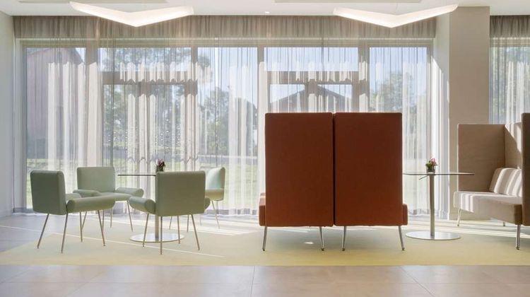 Hampton by Hilton Rome East Lobby