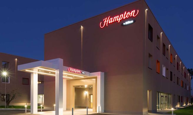 Hampton by Hilton Rome East Exterior