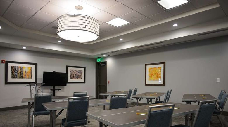 <b>Hilton Garden Inn Mall of St. Matthews Meeting</b>. Images powered by <a href="https://iceportal.shijigroup.com/" title="IcePortal" target="_blank">IcePortal</a>.