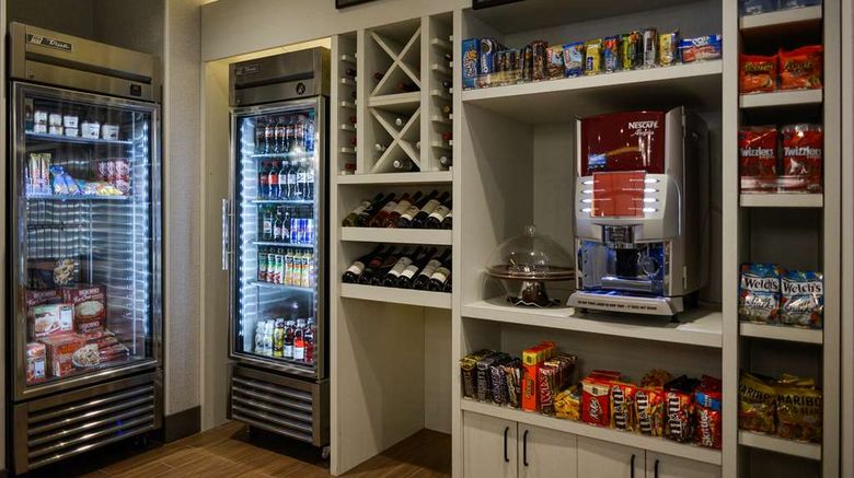 <b>Hilton Garden Inn Mall of St. Matthews Restaurant</b>. Images powered by <a href="https://iceportal.shijigroup.com/" title="IcePortal" target="_blank">IcePortal</a>.