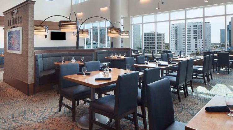 Embassy Suites by Hilton Sarasota Restaurant