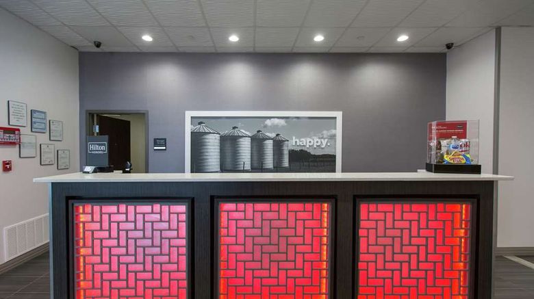 <b>Hampton Inn & Suites Stroud Lobby</b>. Images powered by <a href="https://iceportal.shijigroup.com/" title="IcePortal" target="_blank">IcePortal</a>.
