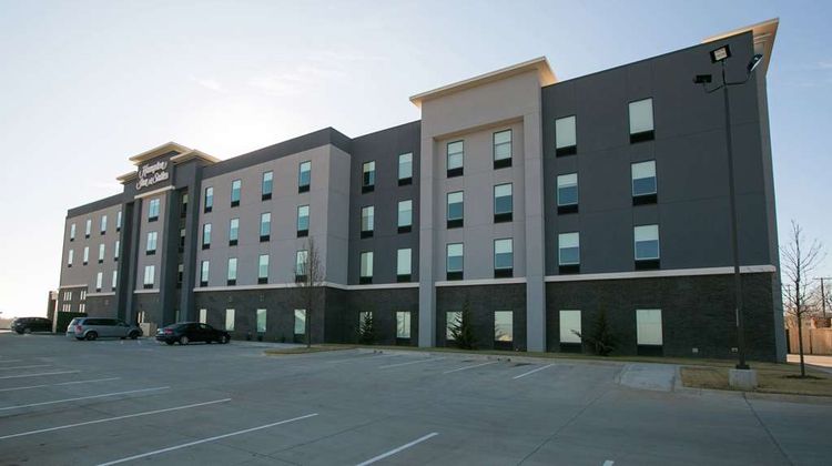 Hampton Inn & Suites Stroud Exterior