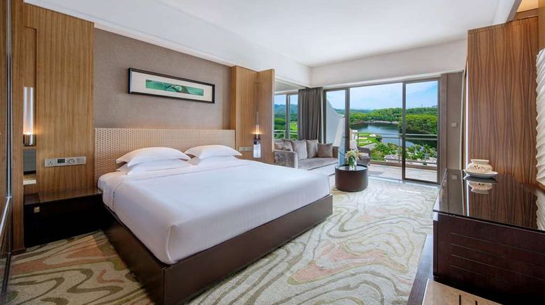 <b>Mission Hills Hotel Dongguan Room</b>. Images powered by <a href="https://iceportal.shijigroup.com/" title="IcePortal" target="_blank">IcePortal</a>.
