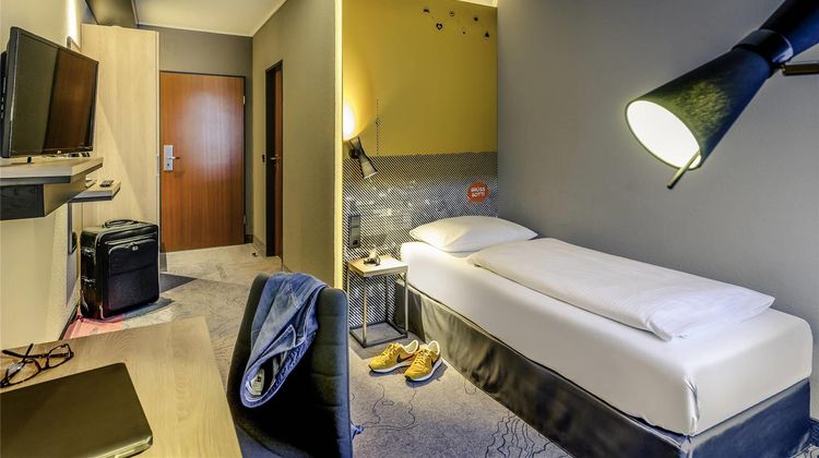 Mercure Hotel Stuttgart Zuffenhausen Room