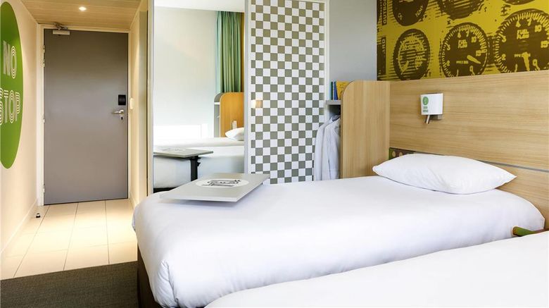 <b>Hotel Ibis Styles Le Mans Sud Mulsanne Room</b>. Images powered by <a href="https://iceportal.shijigroup.com/" title="IcePortal" target="_blank">IcePortal</a>.