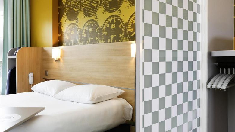 <b>Hotel Ibis Styles Le Mans Sud Mulsanne Room</b>. Images powered by <a href="https://iceportal.shijigroup.com/" title="IcePortal" target="_blank">IcePortal</a>.