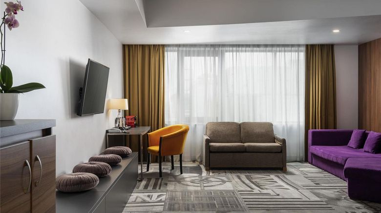 <b>Mercure Bucharest Unirii Suite</b>. Images powered by <a href="https://iceportal.shijigroup.com/" title="IcePortal" target="_blank">IcePortal</a>.