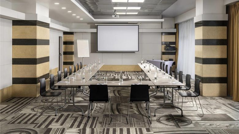 <b>Mercure Bucharest Unirii Meeting</b>. Images powered by <a href="https://iceportal.shijigroup.com/" title="IcePortal" target="_blank">IcePortal</a>.