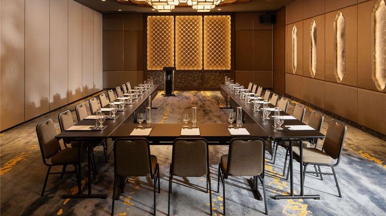 <b>Avista Grande Phuket Karon Meeting</b>. Images powered by <a href="https://iceportal.shijigroup.com/" title="IcePortal" target="_blank">IcePortal</a>.