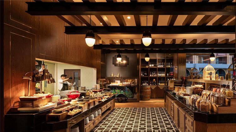 Avista Grande Phuket Karon Restaurant