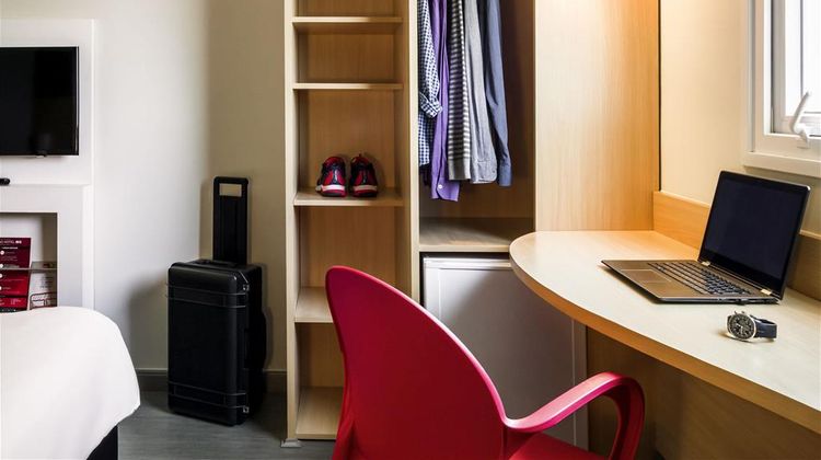 Ibis Marilia Room