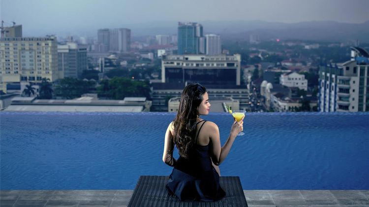 Mercure Bandung City Centre Pool