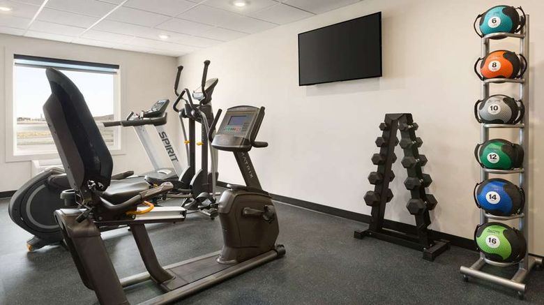 <b>Days Inn Calgary North Balzac Health</b>. Images powered by <a href="https://iceportal.shijigroup.com/" title="IcePortal" target="_blank">IcePortal</a>.