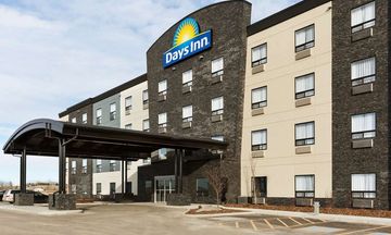 Days Inn Calgary North Balzac