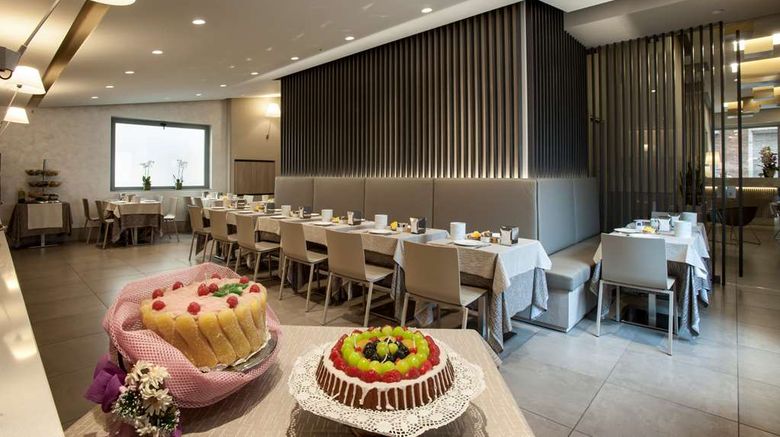 <b>Hotel Gamma Restaurant</b>. Images powered by <a href="https://iceportal.shijigroup.com/" title="IcePortal" target="_blank">IcePortal</a>.