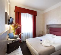 Hotel Gamma Room