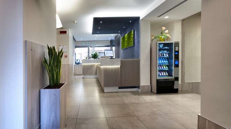 Hotel Gamma Lobby